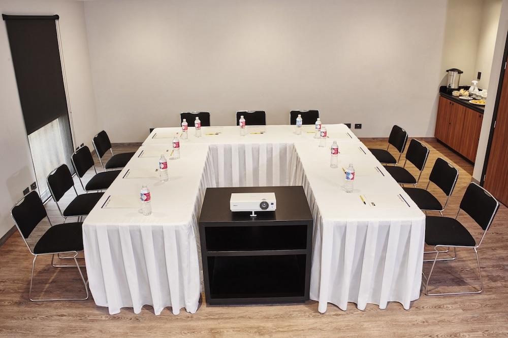 City Express By Marriott Saltillo Norte מראה חיצוני תמונה