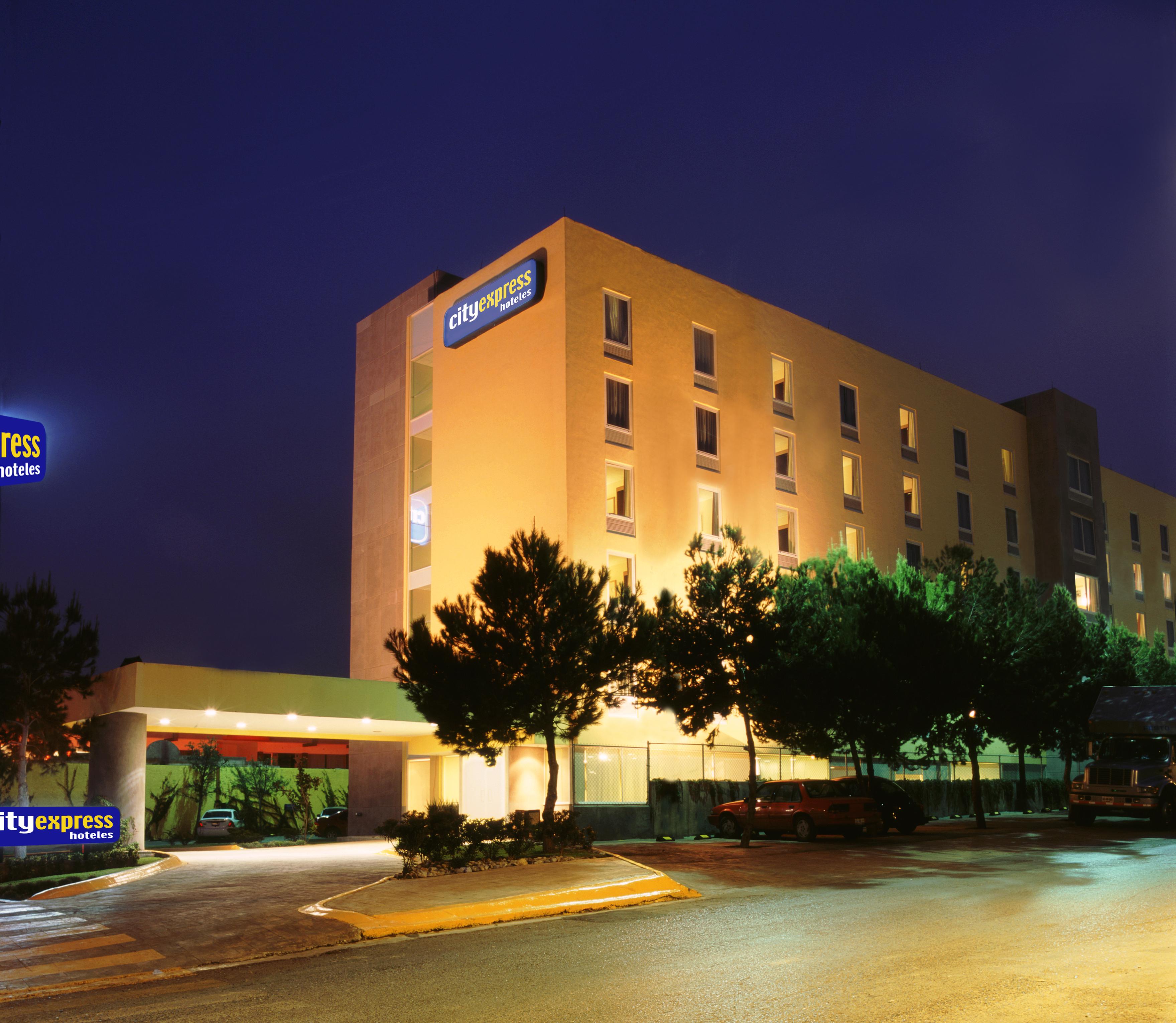 City Express By Marriott Saltillo Norte מראה חיצוני תמונה