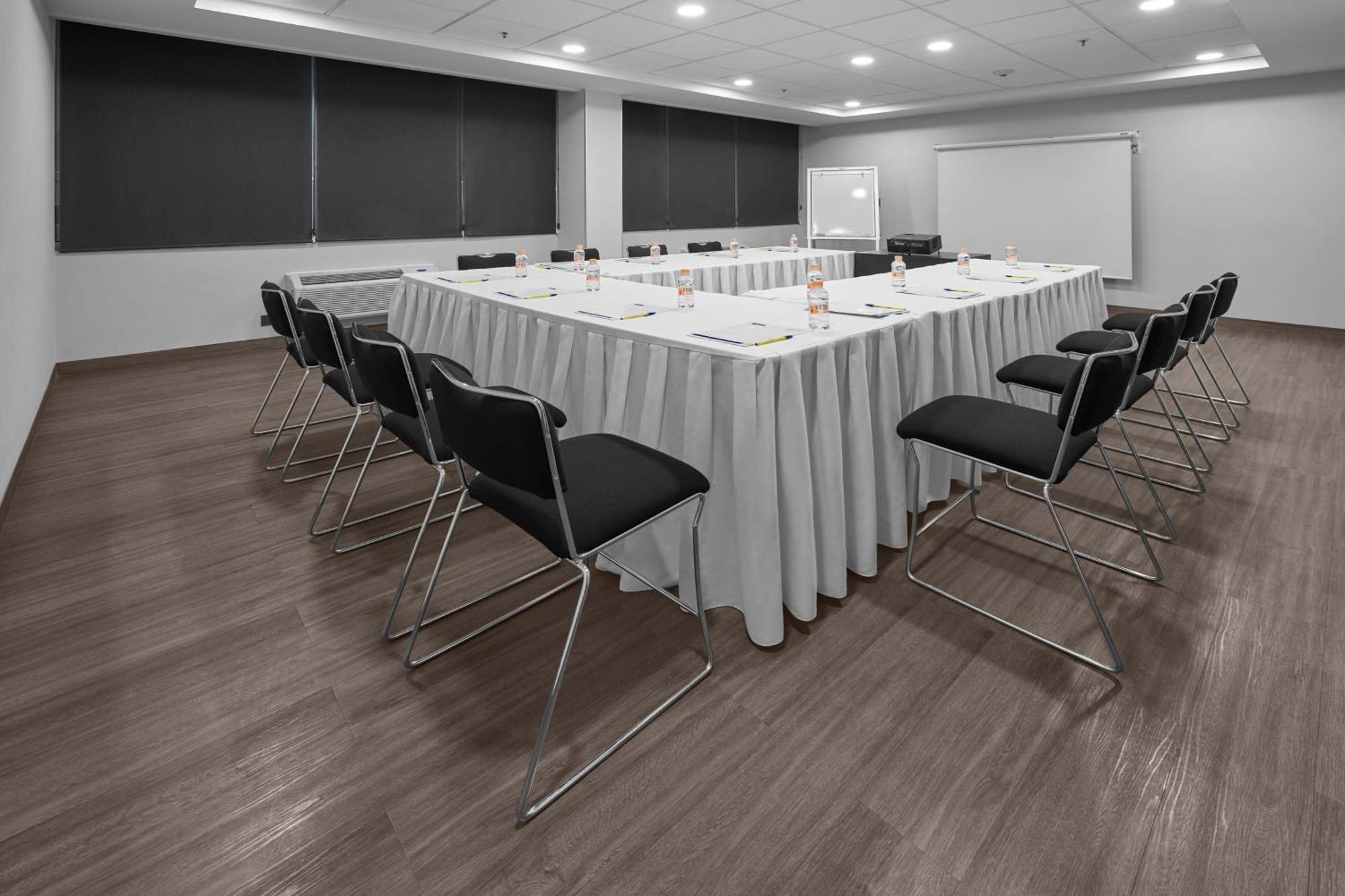 City Express By Marriott Saltillo Norte מראה חיצוני תמונה