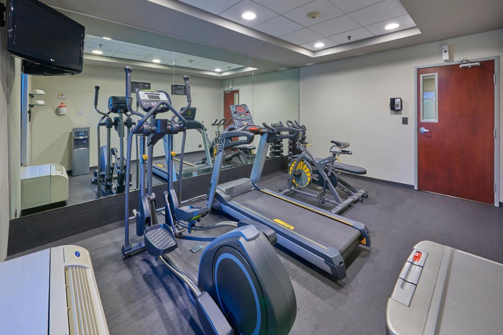 City Express By Marriott Saltillo Norte מראה חיצוני תמונה