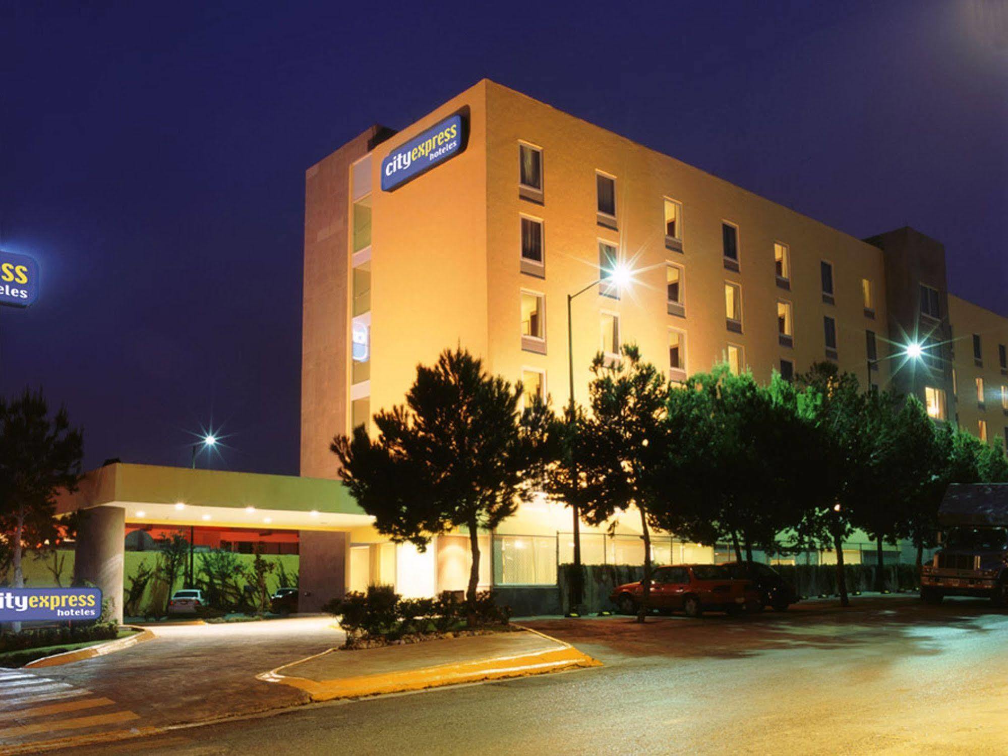 City Express By Marriott Saltillo Norte מראה חיצוני תמונה